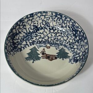 Folkcraft by Tienshan‎ Cabin in the Snow Spongeware Round Vegetable Bowl